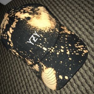 YEEZY HAT
